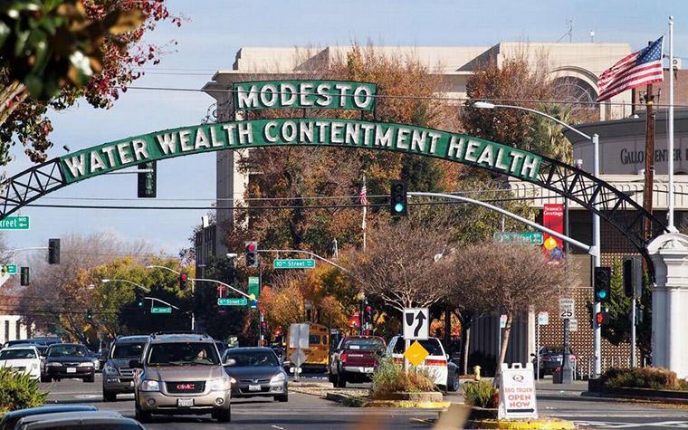 Entrance to the city of Modesto downtown area.