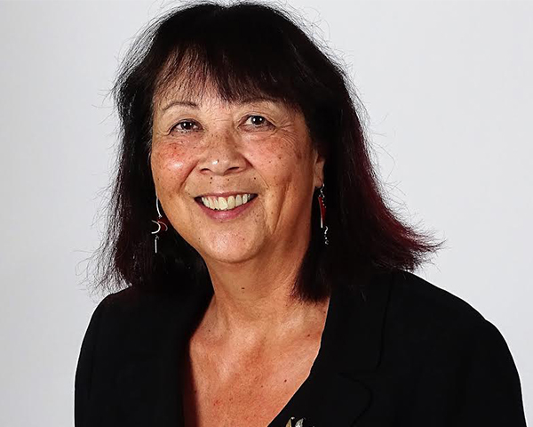 Simone Billings image link to story