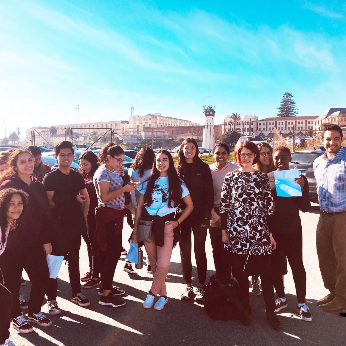 Maura Tarnoff with Cruz Medina and students image link to story