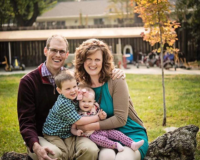 Stephen Maurano 07 and family