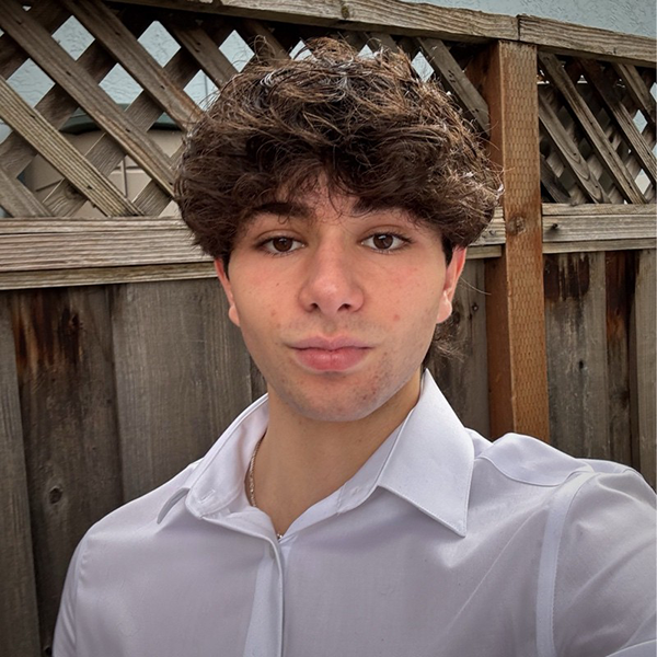 Ariel Mazor headshot