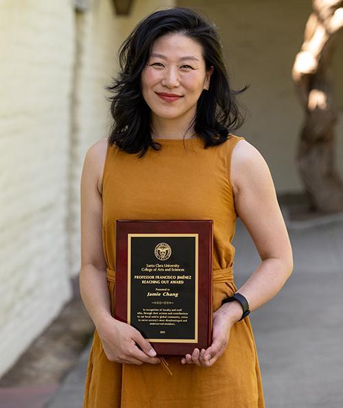 Jamie Chang with her award