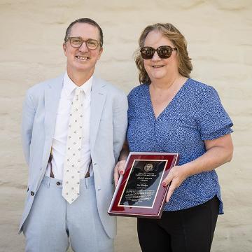 Sue Khalipa, winner of the Deans Service Award image link to story