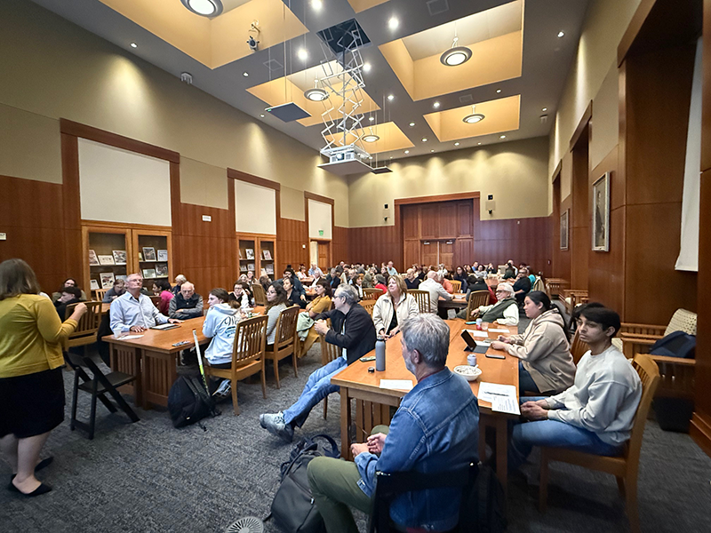 St. Clare room full of viewers of the documentary American Agitators