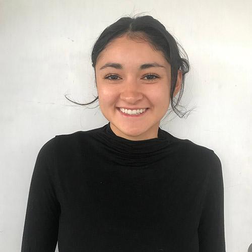 Bella Mendoza headshot