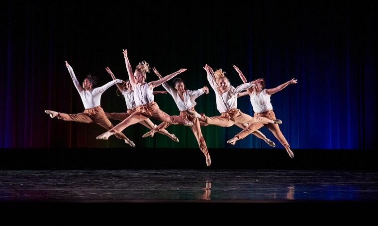 Choreographers Gallery 2019 performance image link to story