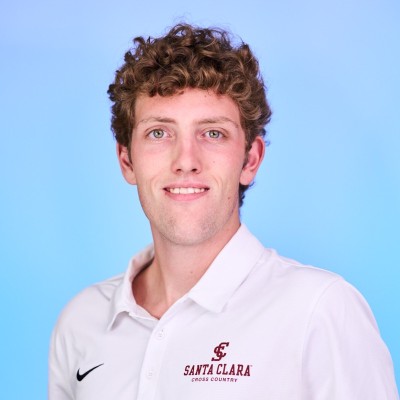 headshot of Mateo F