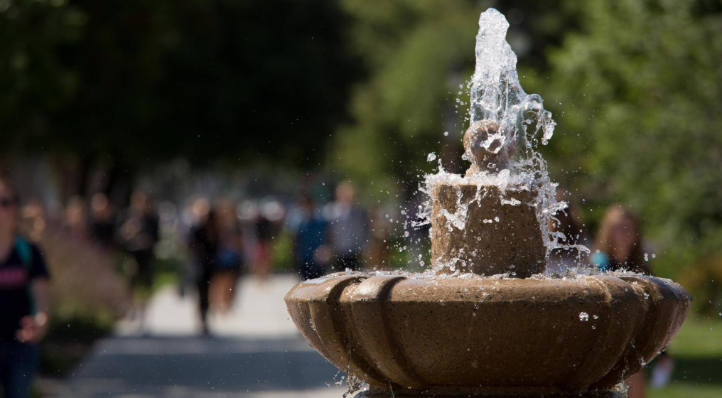 image of a water fountain