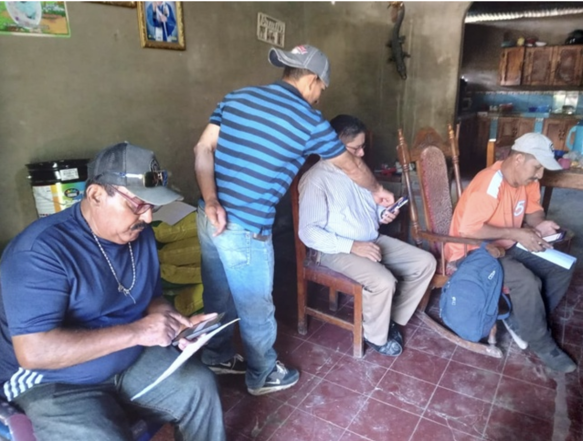 Three Smallholder Farmer Workshops Build Capacity around the NicaAgua Climate App