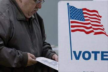 Man voting image link to story