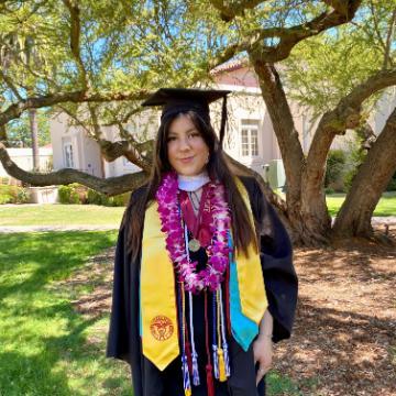 2022 Graduate Alexis Takagi