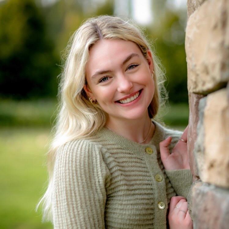 Alice Fulton 22-23 Ignatian Fellow image link to story