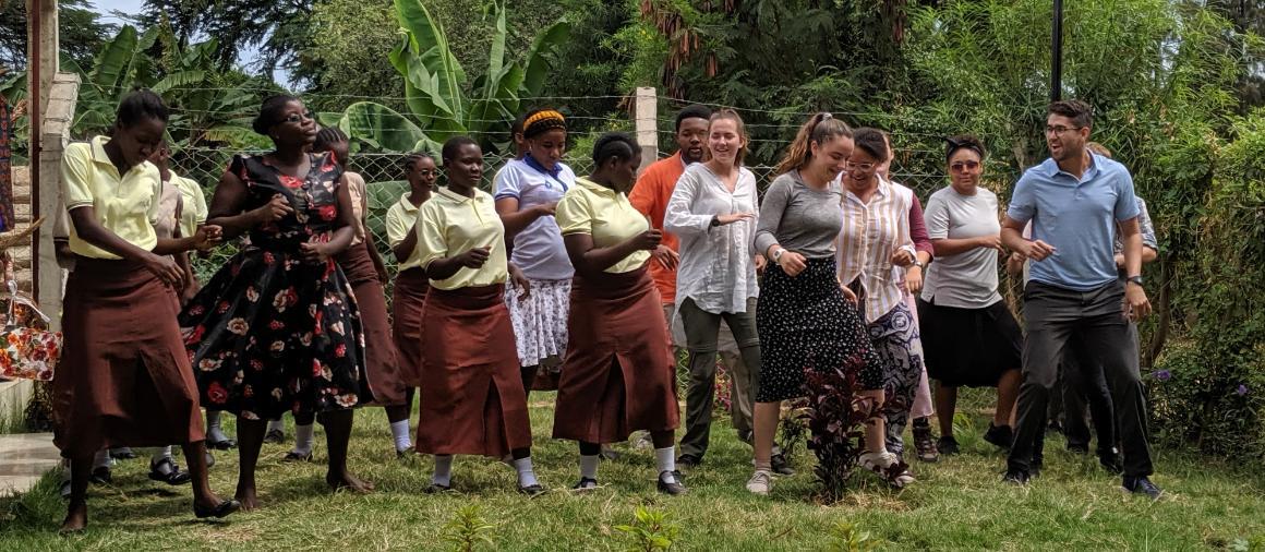 Dancing in Africa SM19