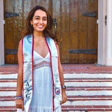 Ciara Moezidis Square