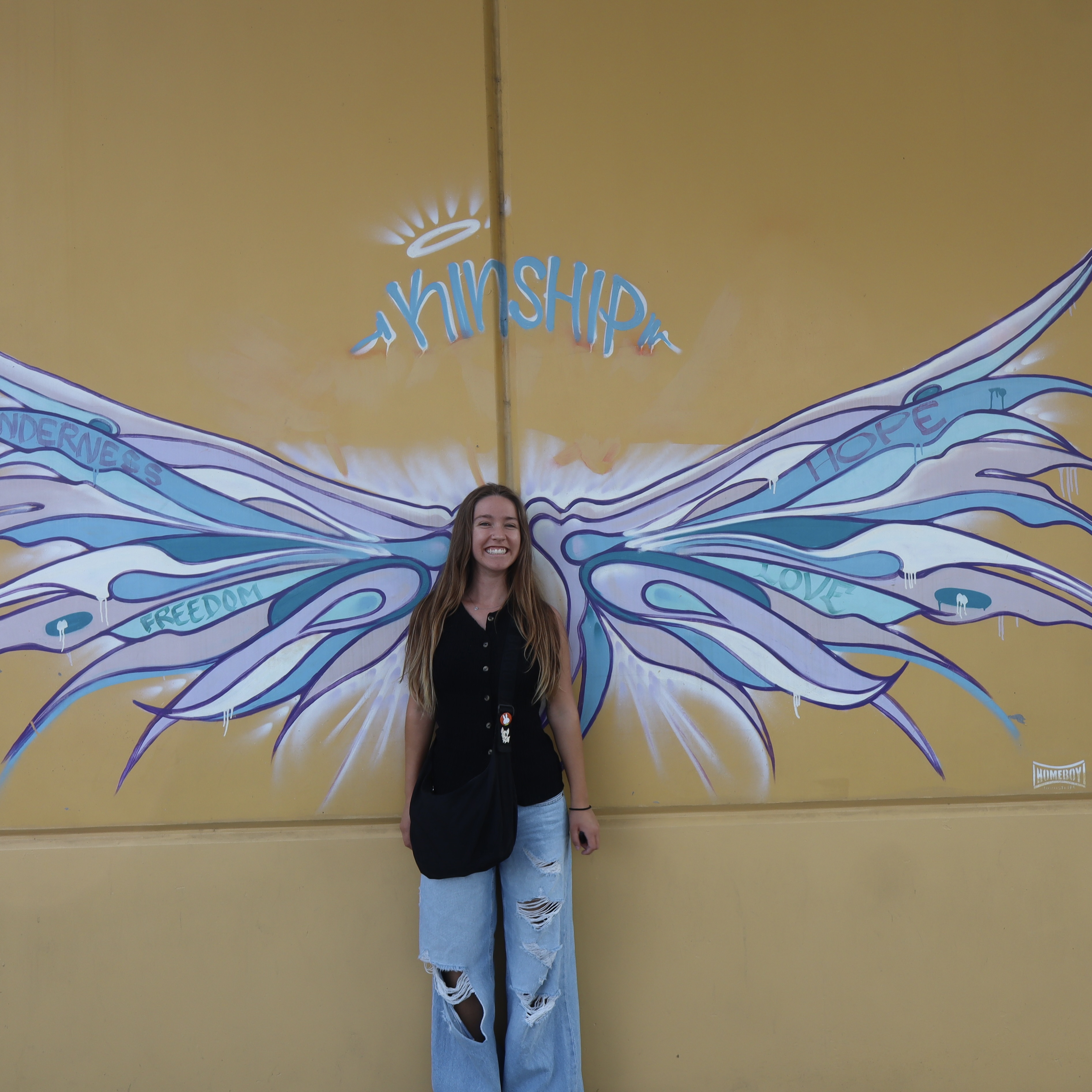 Alicia Nelson '26 Homeboy Industries mural 