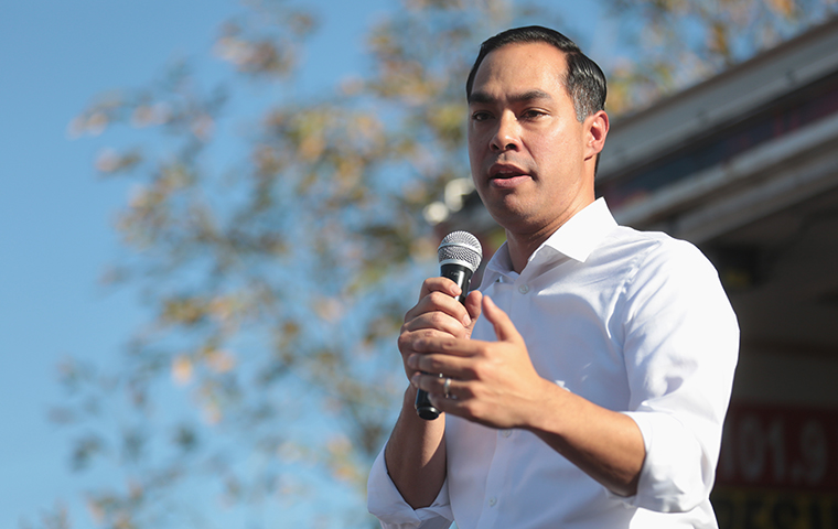 Julian Castro speaks to a crowd at an event