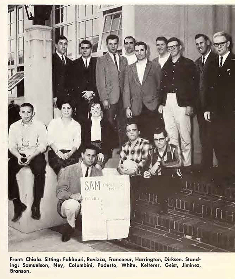 Group of Santa Clara students from 1961