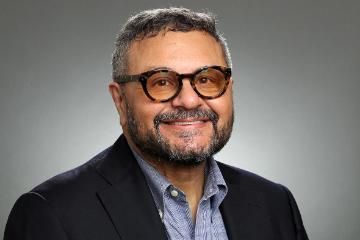 Management Professor Michael Santoro