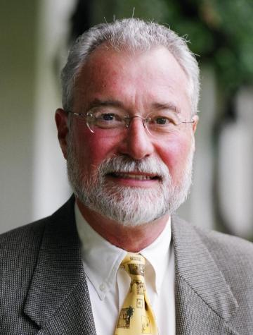 L.J. Skaggs Distinguished Professor, Marketing department co-chair, and Executive Director of the Retail Management Institute Dale Achabal Head Shot image link to story