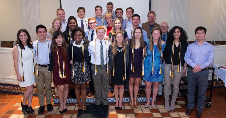 A group of people posing, titled 'Leavey Scholars 2016'.