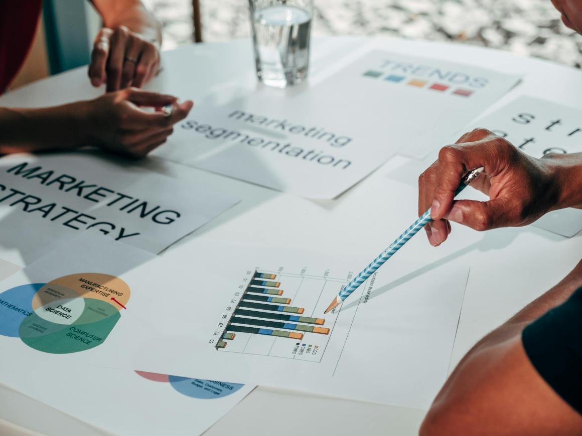 Discussing content marketing results