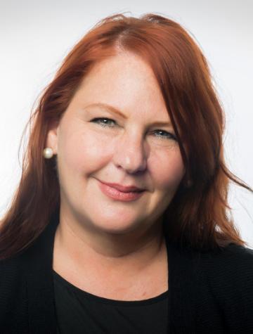 Sr. Administrative Assistant, Retail Management Institute Cindy Cooper Head Shot 