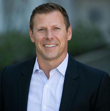 EMBA '07 alumnus, photo for newsmakers image link to story