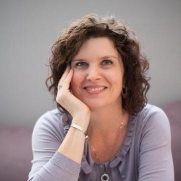 alumna 92 image link to story