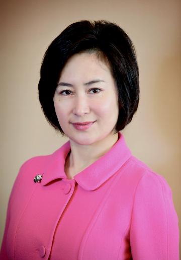 Headshot of Pansy Ho