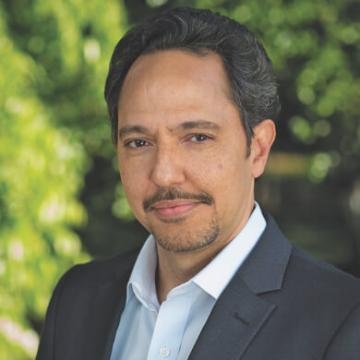 MBA alumni '99 David Sangster image link to story