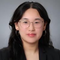 Crystal Chen headshot
