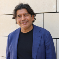 Headshot of Dean Ravi Bapna