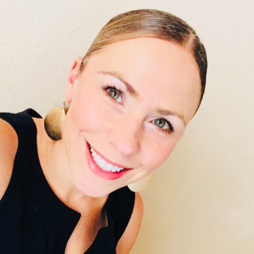 Headshot of Trish Kalbas-Schmidt