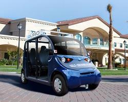Self-driving shuttle in front of Vari Hall