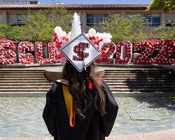 Decorated Class of 2022 grad cap.