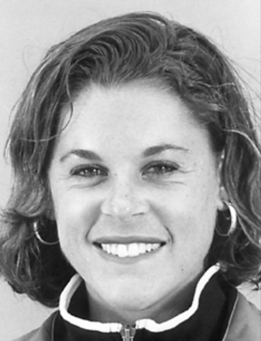 Black and white photo of Jennifer Lalor Nielsen smiling.