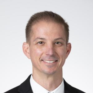 Headshot of Dustin Warford