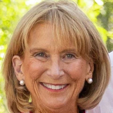 Headshot of Mary Sue Albanese