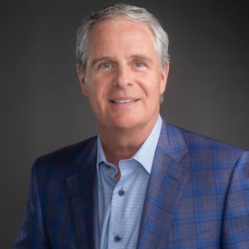 Headshot of Tom Schott (SQUARE)