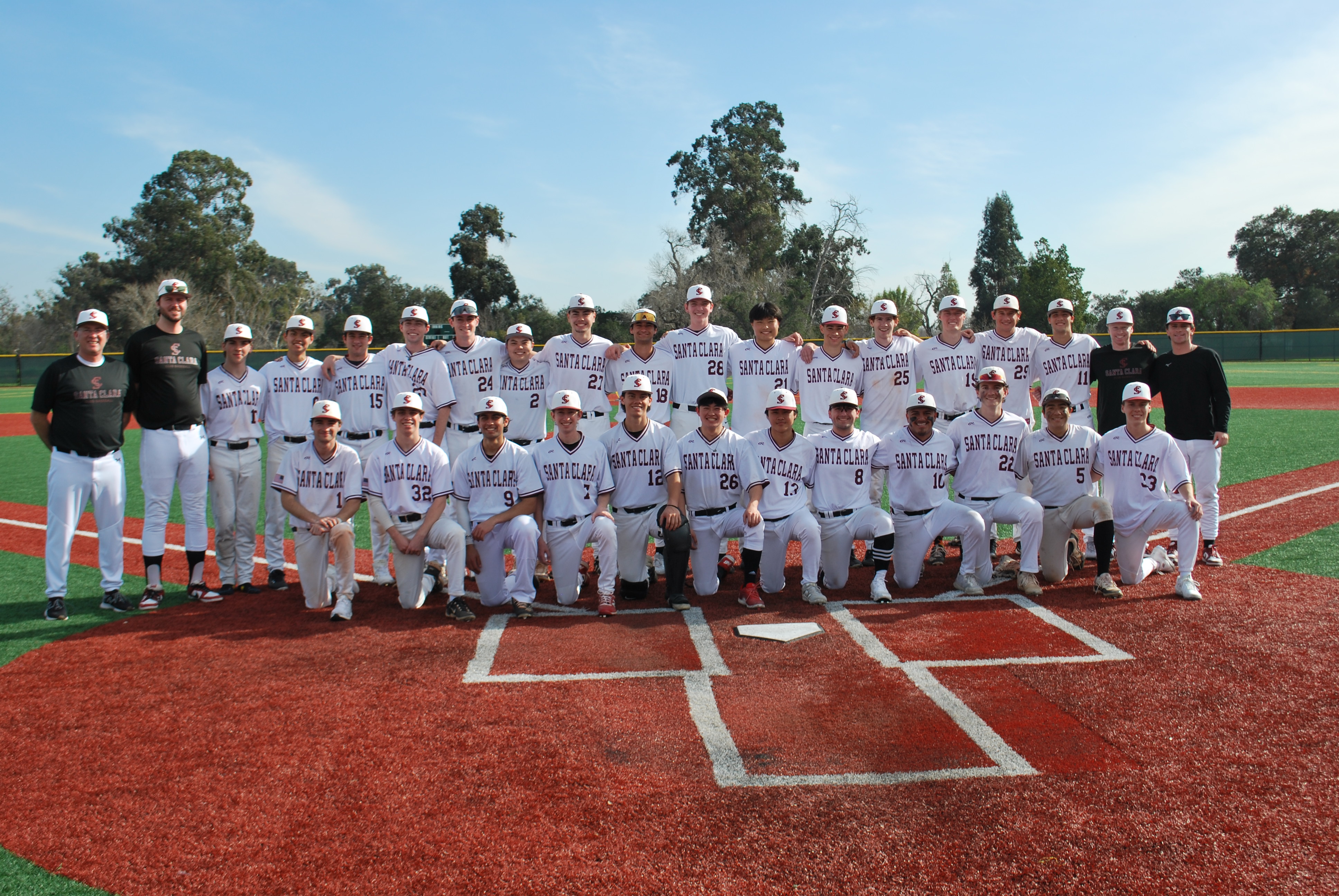 Photo of mens club baseball team
