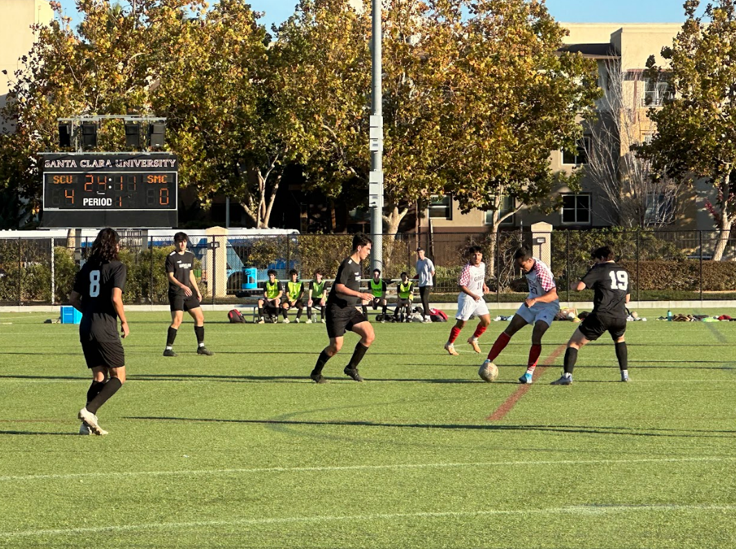 Two scu men's soccer students go head to head with 4 SMC players.