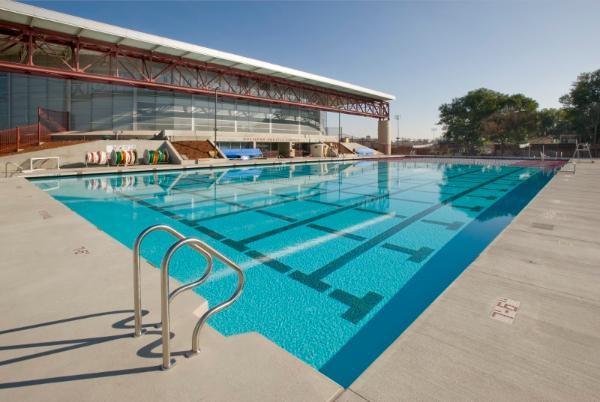 Picture of the Sullivan Aquatic Center