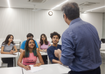 Professor speaking to students 