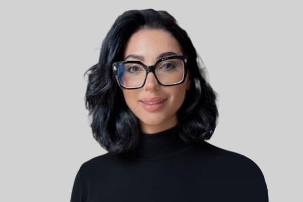 A photo of Nina smiling 