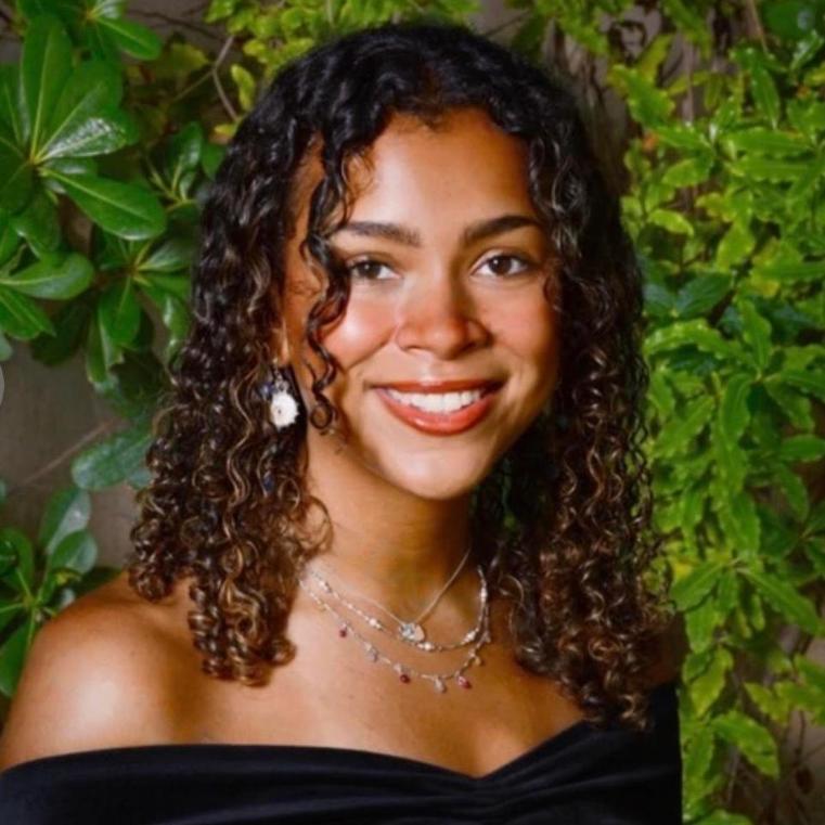 Sofia Brock headshot