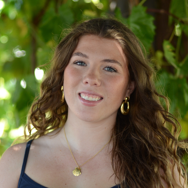 Sophie Sharp Headshot