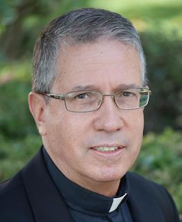 Photo of Luis Calero, S.J., Rector of the SCU Jesuit community.