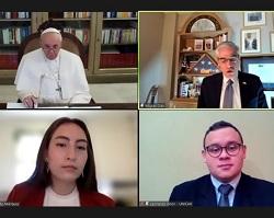 Pope Francis talking to students on Zoom.