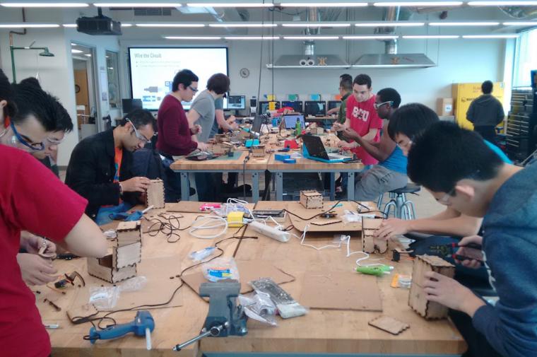 Students work on Arduinos at the Maker Lab