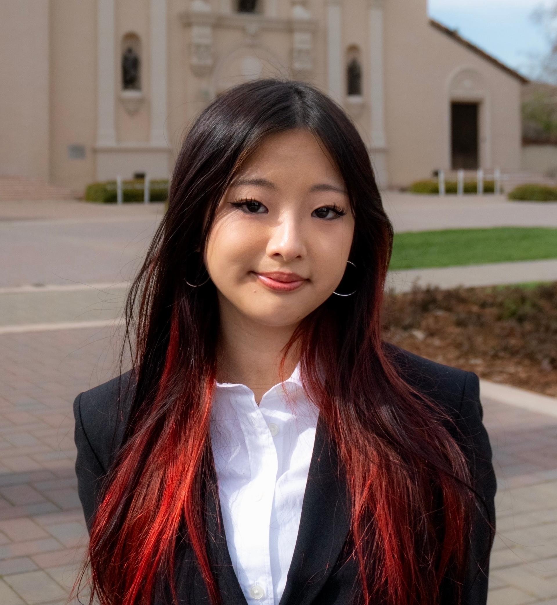 Lindsay Yoo 